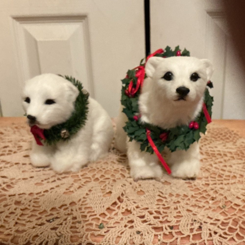 Festive Byers Choice furry White Polar Bears